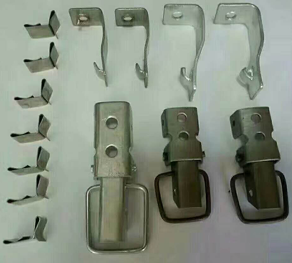電纜橋架伸縮節(jié)在電纜橋架廠安裝時有什么用呢？